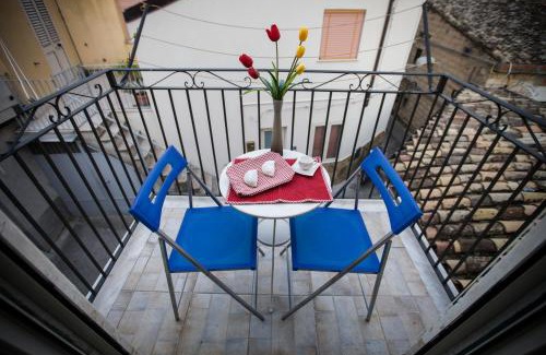 Agira Casa | Sopra La Piazza