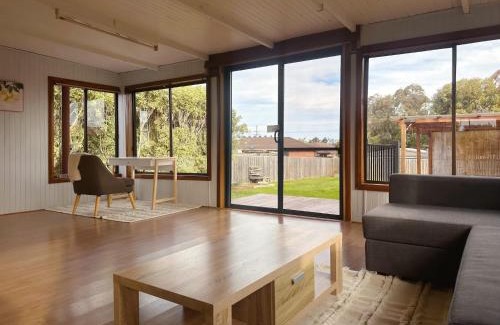 Sorell Casa | Sorell Sunlight Escape - 10 minutes from Airport