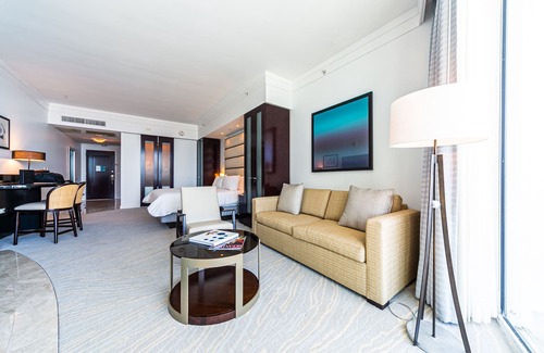 Seybold Apartamento | Sorrento Ocean / Bay Jr Suite in the Fontainebleau