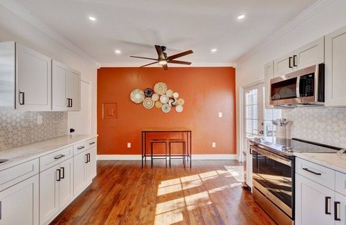 Parker Ridge Casa | SoSo Cactus House - Spanish-Style, Historic Charm