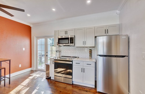 Parker Ridge Casa | SoSo Cactus House - Spanish-Style, Historic Charm