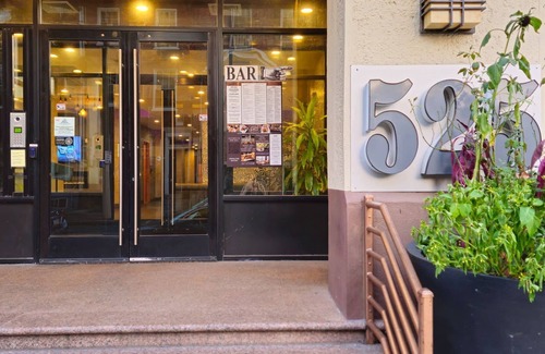 West Poplar Apartamento | Sosuite 1BR Penthouse w Patio W D Gym