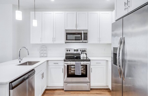 Center City East Apartamento | Sosuite 2BR Apt w Park View, W/d, Gym, Lounge