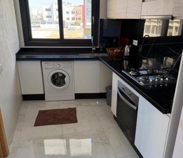 Haut Founty Apartamento | Souk window