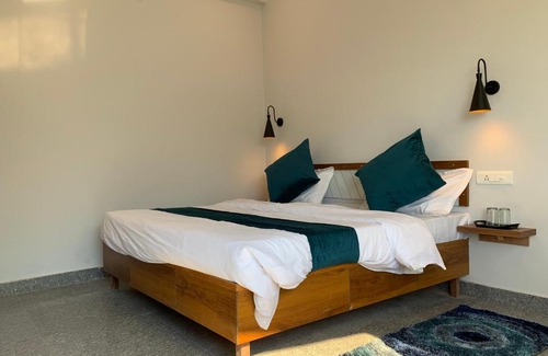 Tapovan Hotel | Soul Haven On Main