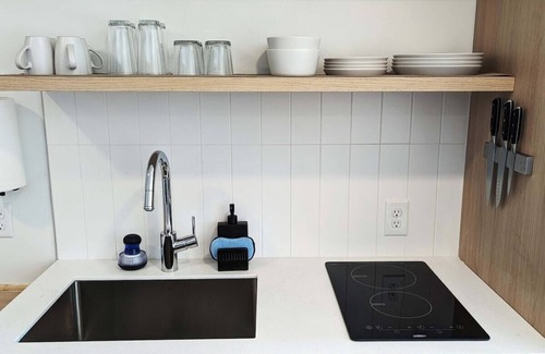 Edgehill Apartamento | Sound Engineer's Suite: Luxe Music Row Stay!