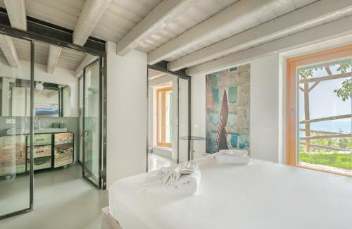 San Bernardino Casa | Sound of Silence, Terre Marine