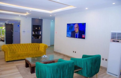 Enugu Hotel | Sound View Lounge and Apartments