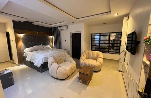 Enugu Hotel | Sound View Lounge and Apartments