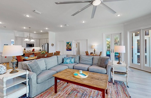 Plantation Casa | Sounds of Summer: Gorgeous Beachfront 5 Bedroom Home- Sleeps 16, Pet Friendly!