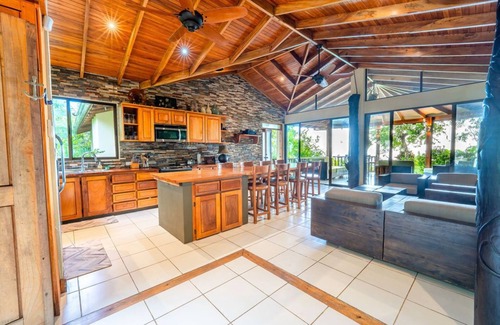 Ostional Casa | Sonidos del Mar: El lugar perfecto para unas vacaciones en familia o Escapada romántica