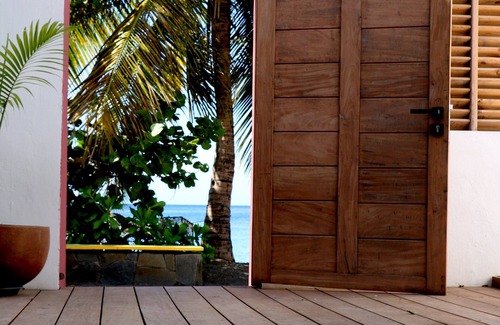 Case-Pilote Casa | SOUS LE SOLEY Downstairs luxury villa on the waterfront