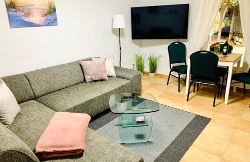 Gehlsdorf Apartamento | Souterrain Monteurwohnung mit Sauna und Garten