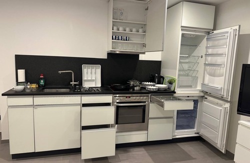 Industriebezirk Apartamento | Souterrain Wohnung in Exklusiver Villa Nähe Nymphenburger Schlosspark