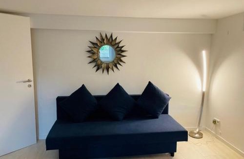 Kalkum Casa | Souterrain Zimmer mit separatem Eingang und Bad