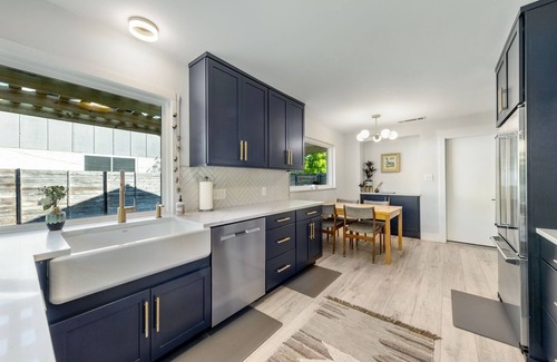 East Congress Apartamento | South ATX Home - Pool - Sauna - Parking - Sleeps 6