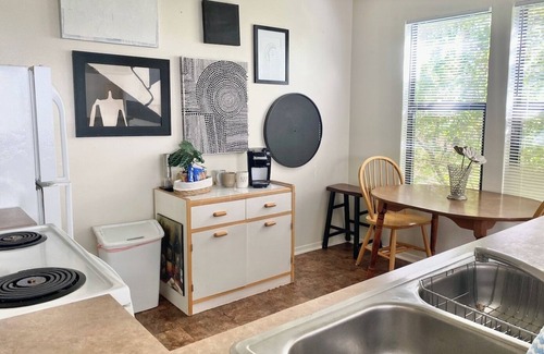 Austin Condominio | South ATX . Sweet Stay with Pool