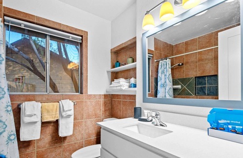 South Manchaca Casa | South Austin Desert Jewel