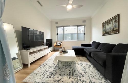 Brighton-le-Sands Casa | South bay Beach and AirPort