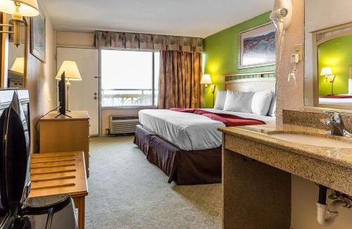 Myrtle Beach Hotel | South Bay INN