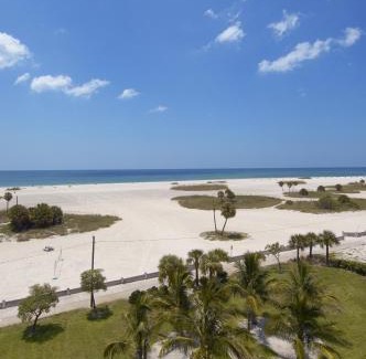 Treasure Island Apartamento | South Beach Oceanfront Resort