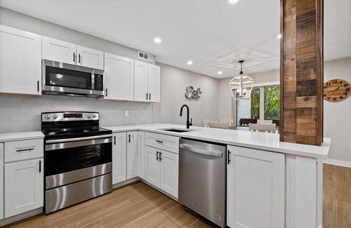 South Beach Condominio | South Beach in Sea Pines! Beach & Salty dog are steps away