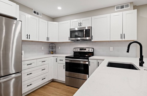 South Beach Condominio | South Beach in Sea Pines! Beach & Salty dog are steps away