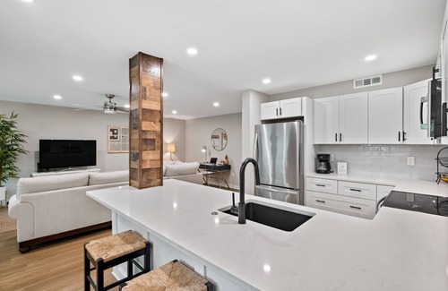 South Beach Condominio | South Beach in Sea Pines! Beach & Salty dog are steps away