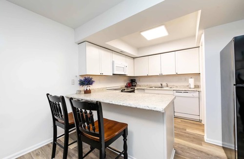 Raintree Casa | SOUTH CHARLOTTE GETAWAY 3BR BY CABERT
