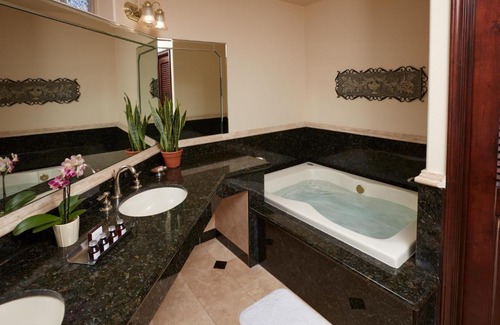 Temecula Complejo | South Coast Winery Resort & Spa