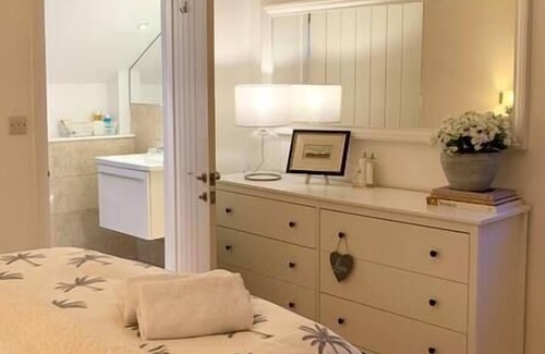 West Meon Casa | South Downs View Country House