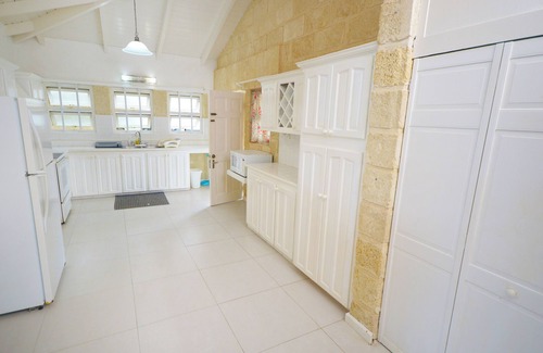 Long Bay Casa | South-easterly Sea view villa with pool