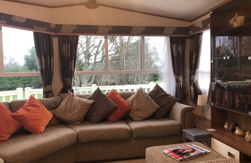 Rhyd-y-clafdy Chalet De Esquí | South facing chalet overlooking the mountains and sea