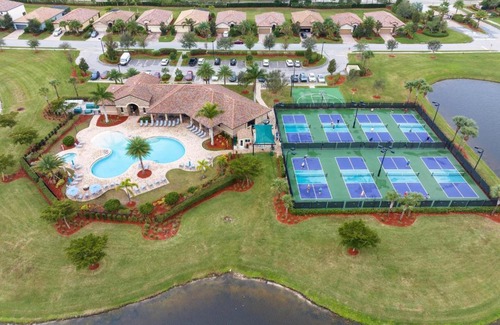 Bradenton Casa | South Facing Gated Community Long Term Rentals Available home