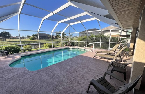 White Marsh Villa | Orientada al Sur en el agua, Videos Hermosos amaneceres y puestas de sol impresionantes!