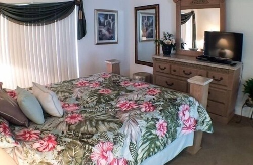 Haines City Casa | South Facing Pool Great For Families! 4 Bedroom Home by RedAwning