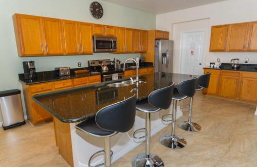 Windwood Bay Casa | South Facing Pool & Spa - Fenced Yard - Game Room - Family Friendly - Near Disney