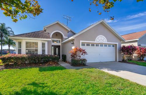 Seasons Casa | South Facing Pool with Stunning Lake View - Family Friendly Home - Nr Disney