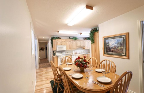 West Yellowstone Casa | South Fork Cabin