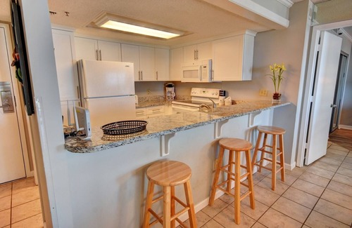 Arcadian Shores Condominio | South Hampton 9820