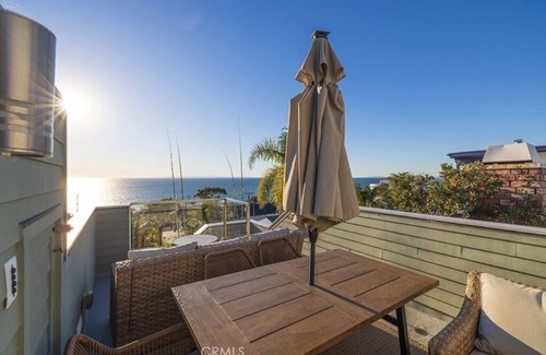 Laguna Niguel Casa | South Laguna Beach House steps from the sand!