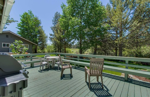 Rancho Bijou Casa | South Lake Tahoe Casa - Cubierta y Vista, Grill, a pie de playa, 1 mi. Celestial