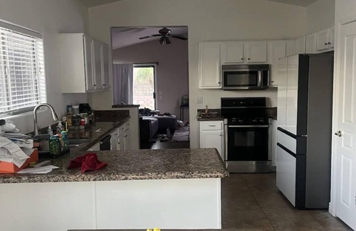 South Mountain Casa | South Mountains Views and Fun! Big back yard and Next to a park with playground