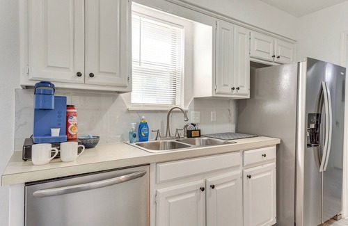 South Oklahoma City Cabaña | South OKC Home w/Game Room: 18 Mi to OU Campus!