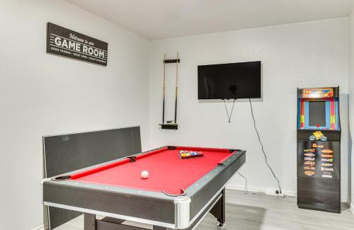 South Oklahoma City Casa | South OKC Home with Hot Tub-Game Room 18 Mi to OU!