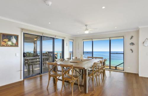 Ulladulla Casa | South Pacific Beach House - direct beach access
