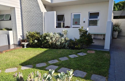 L'Agulhas Apartamento | South Point Guest Lodge