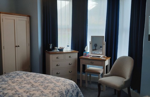 Poole Casa | South Rising Guest House
