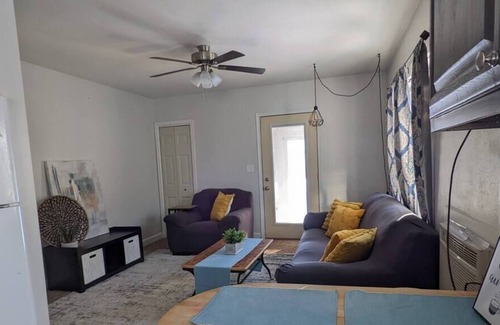 Rock Island Casa | South Rm - Ideal Space 4 Traveling Professionals!