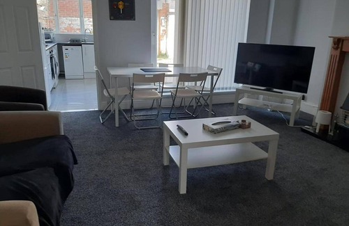 South Shields Casa | South Shield's Hidden Gem Amethyst 3 Bedroom House